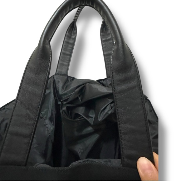 258 Victoria’s Secret | EUC Black Gold Heart Tote Bag Shopper Large (22x13x9) - Picture 8 of 11